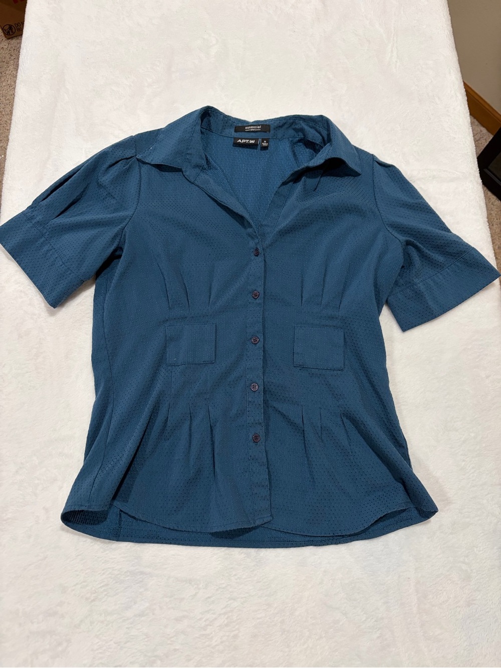 Apt. 9 Essential Blue Textured Short Sleeve Button Front Blouse - Medium